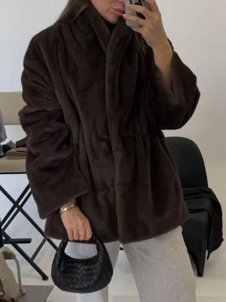 DFDG, Otoño Invierno 2025, abr - Wool Coat Peacoat reseña y precio